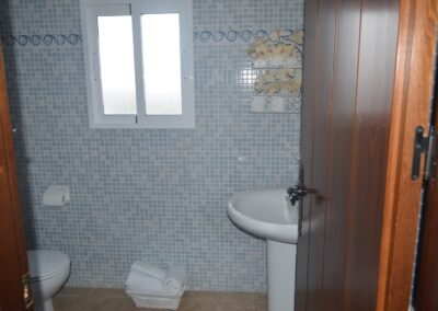 Baño de la planta alta de la Casa Rural Laguna