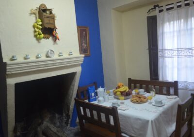 Mesa de la cocina de la Casa Rural Laguna